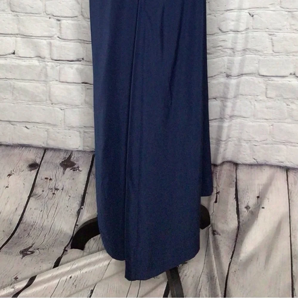 Veiled Collection Navy Blue Eva Essential Sleeveless Midi Dress Medium NWT